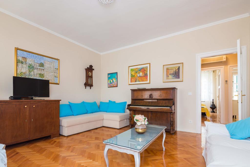 Klarina Apartments Split Bagian luar foto